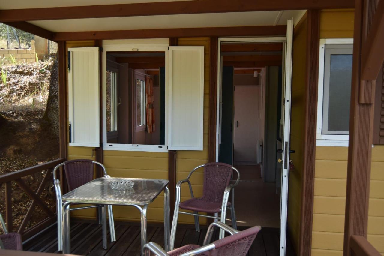 Bungalows, Camping Vega De Francia Sotoserrano Exteriör bild