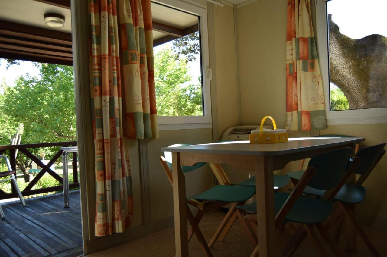 Bungalows, Camping Vega De Francia Sotoserrano Exteriör bild