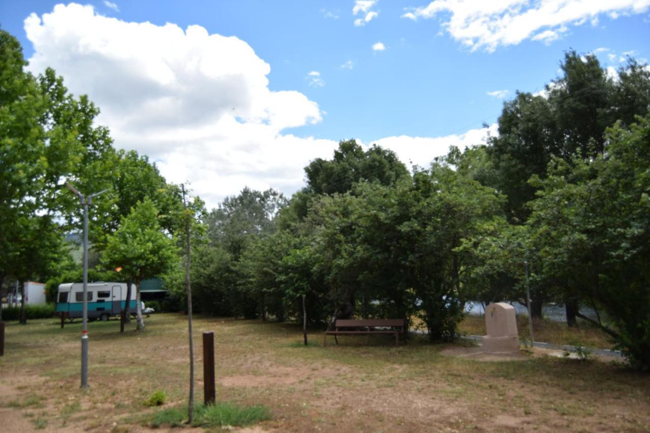 Bungalows, Camping Vega De Francia Sotoserrano Exteriör bild