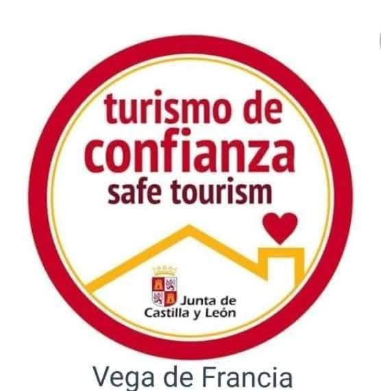 Bungalows, Camping Vega De Francia Sotoserrano Exteriör bild