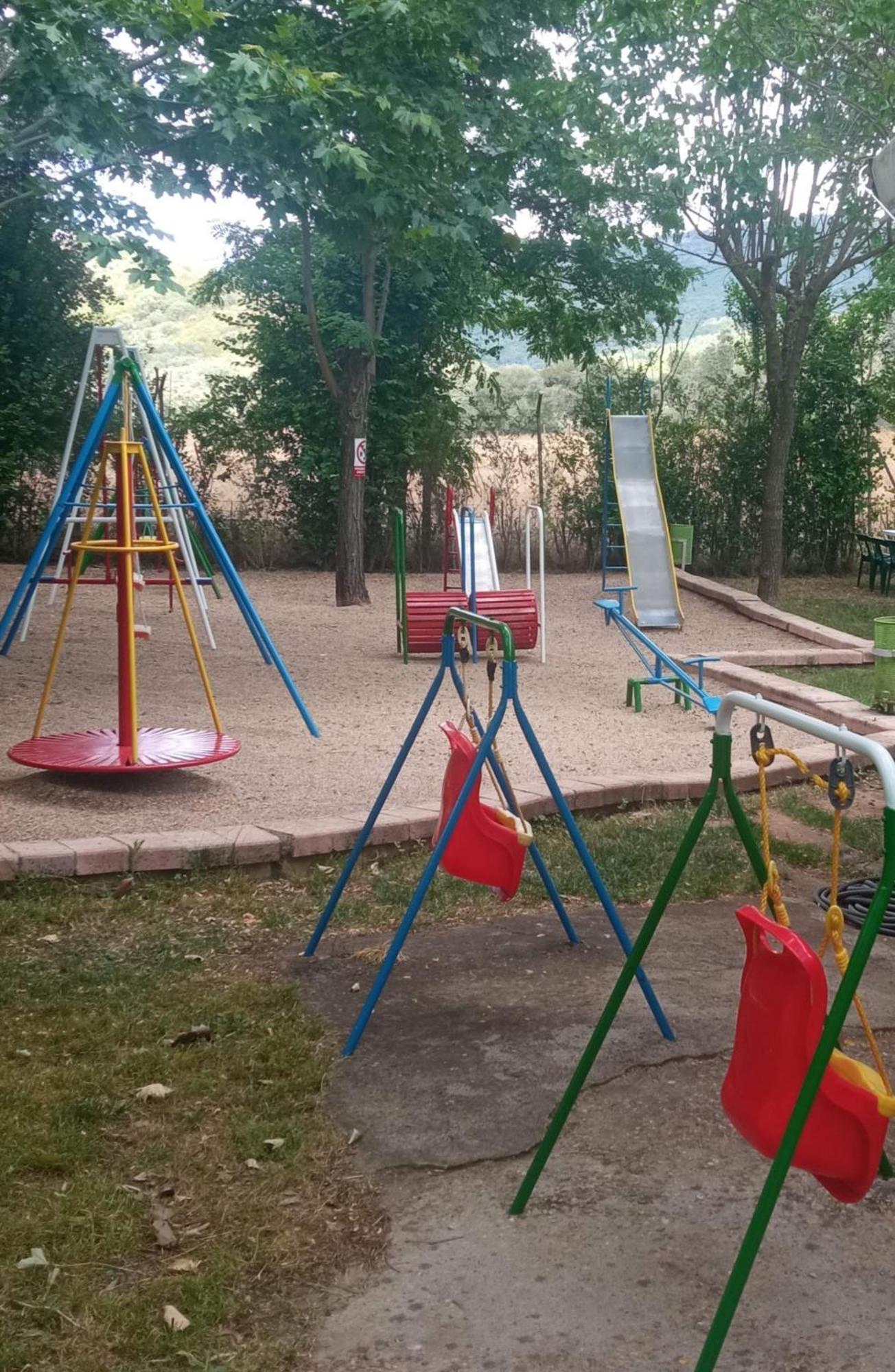 Bungalows, Camping Vega De Francia Sotoserrano Exteriör bild